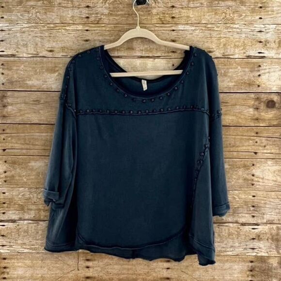 FREE PEOPLE DILLON STUDDED RELAXED JERESY TEE WOMEN'S SIZE MEDIUM - Picture 2 of 3